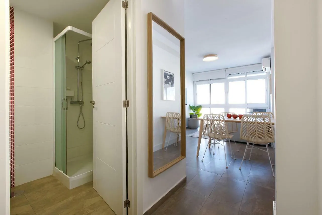 Carihuela Beach Apartment Torremolinos